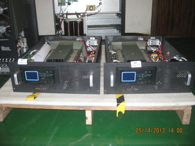 A cremalheira da série do castelo do poder monta levanta 10kva 220vac para o centro de dados