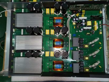 HQM Série 600 UPS modular 600kVA Controle DSP completo de três fases com saída PF1.0